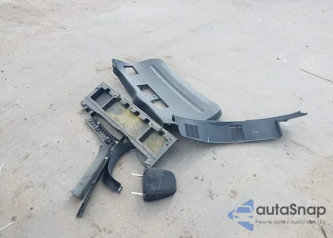 2017 Toyota Rav4 Xle z USA, uszkodzony, nr VIN 2T3WFREV2HW351307